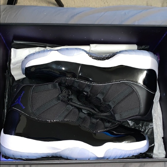 space jam 11 size 10.5